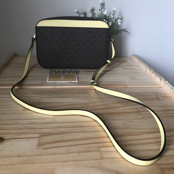 🌼Michael Kors Purse - Picture 3 of 13